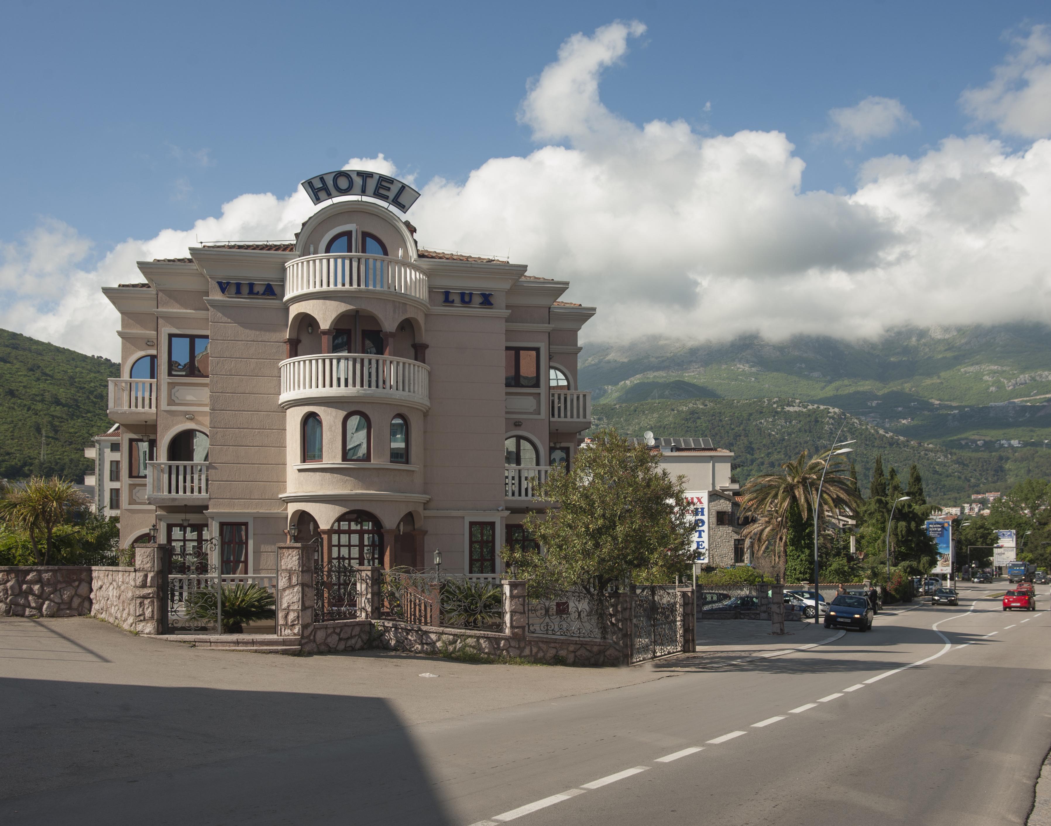 Hotel Vila Lux Budva Exterior foto