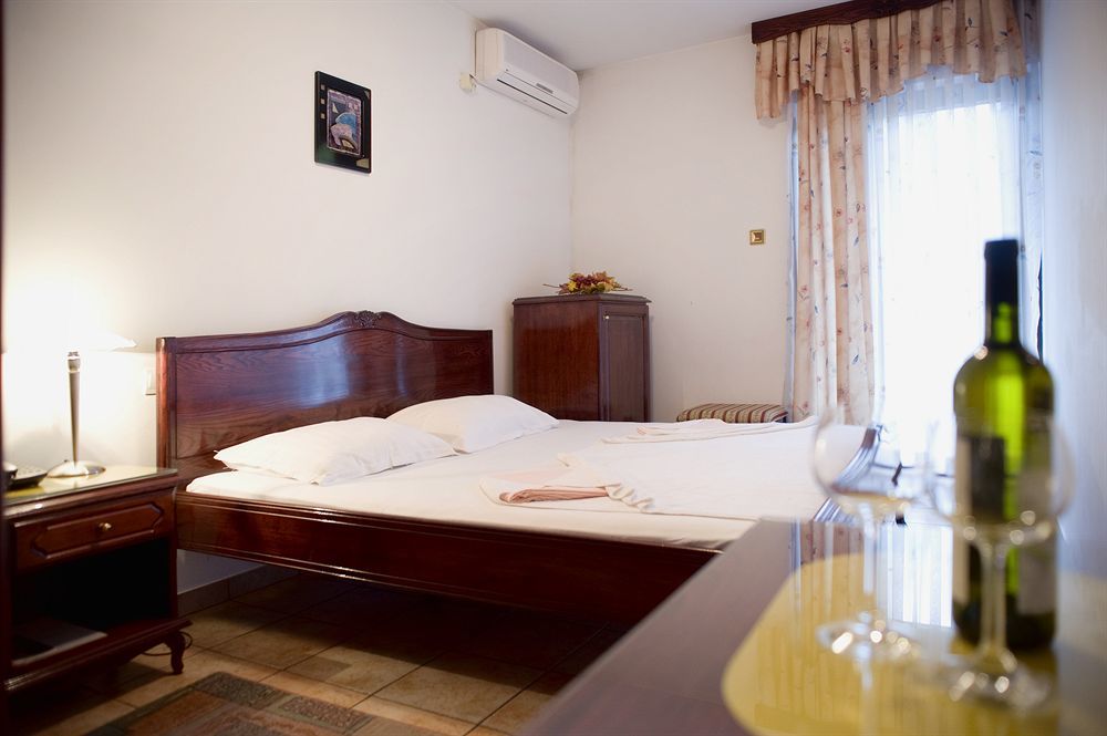 Hotel Vila Lux Budva Exterior foto